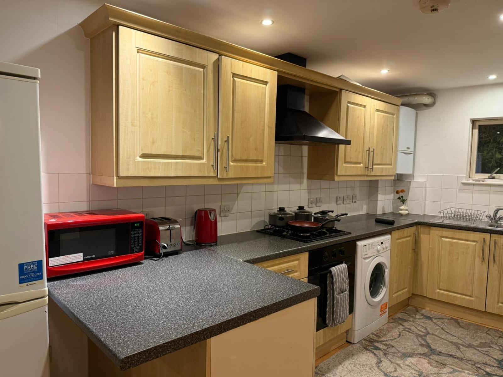 Fabulous Apartment In Kilburn London Exterior photo